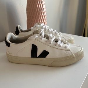 Veja Sneakers